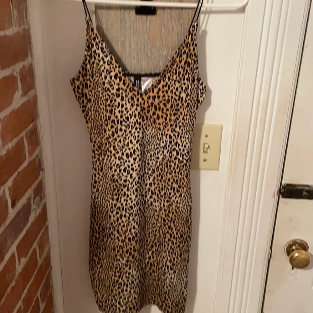 H&M Divided Leopard Print Bodycon Dress